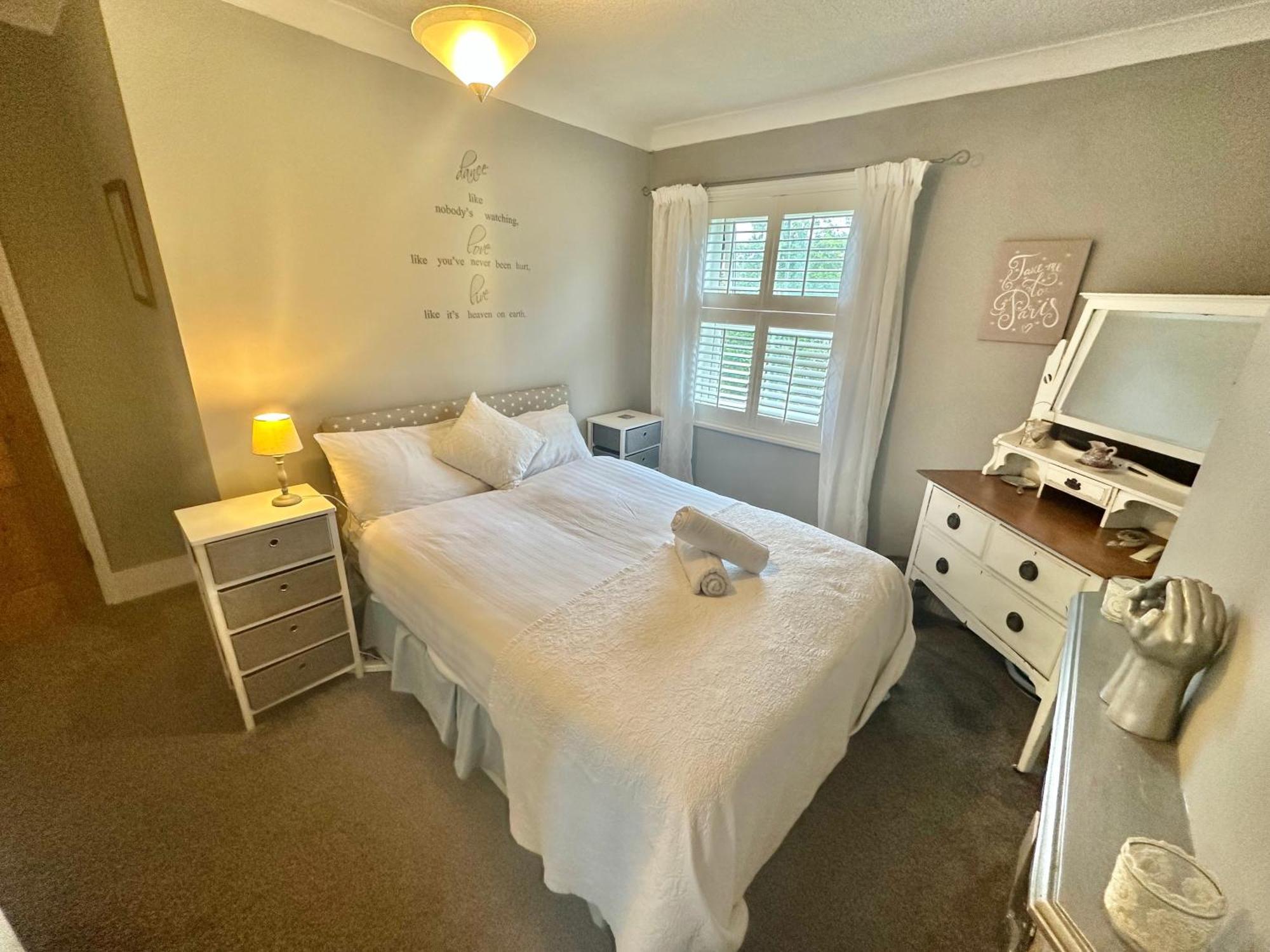 Garden Cottage - 3 Bedroom Close To Town And Beach Bournemouth Luaran gambar